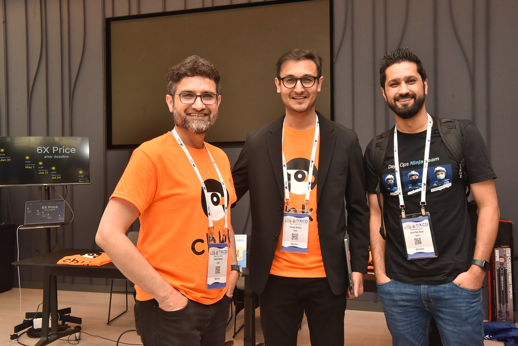 Attendees connecting during networking session